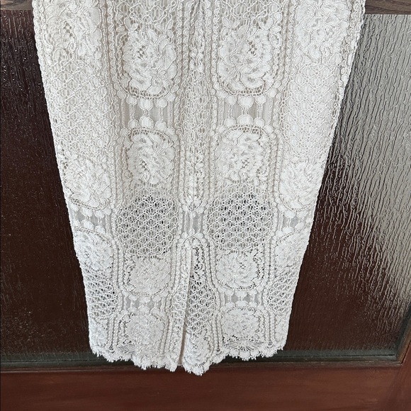 Alexis natural white lace dress size Large. - Picture 17 of 17